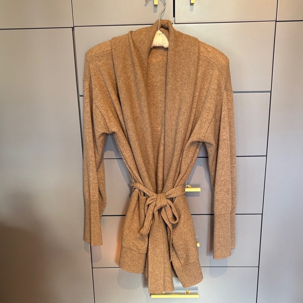 Frame Cashmere Cardigan like new size M